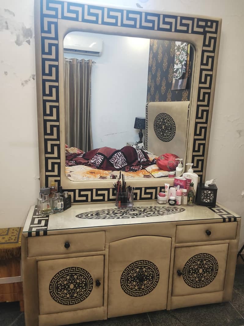 Dressing Table 1