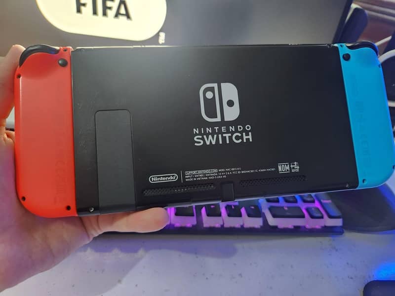Nintendo Switch V2 1