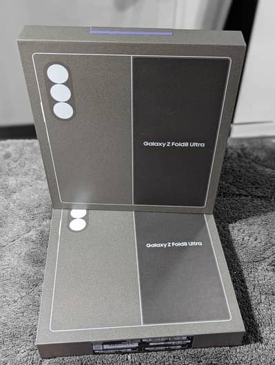 Samsung Mobile Z Fold8 ultra