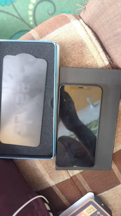 iphone 11 pro display