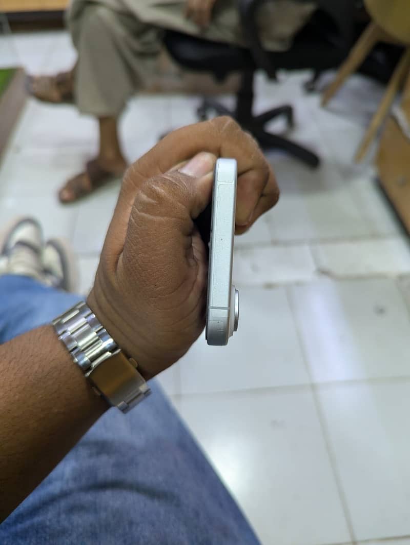 Apple iPhone 17 2