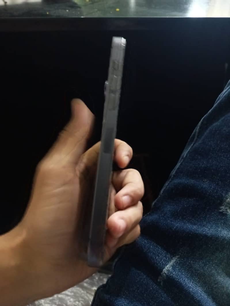Apple iPhone 14 Pro Max 1
