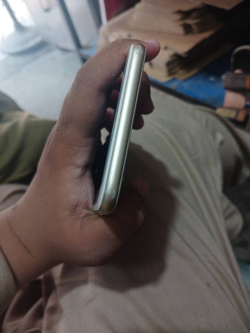 Apple iPhone 6S Plus 1