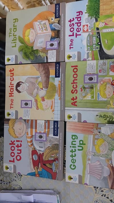 6 readers for play group lGS