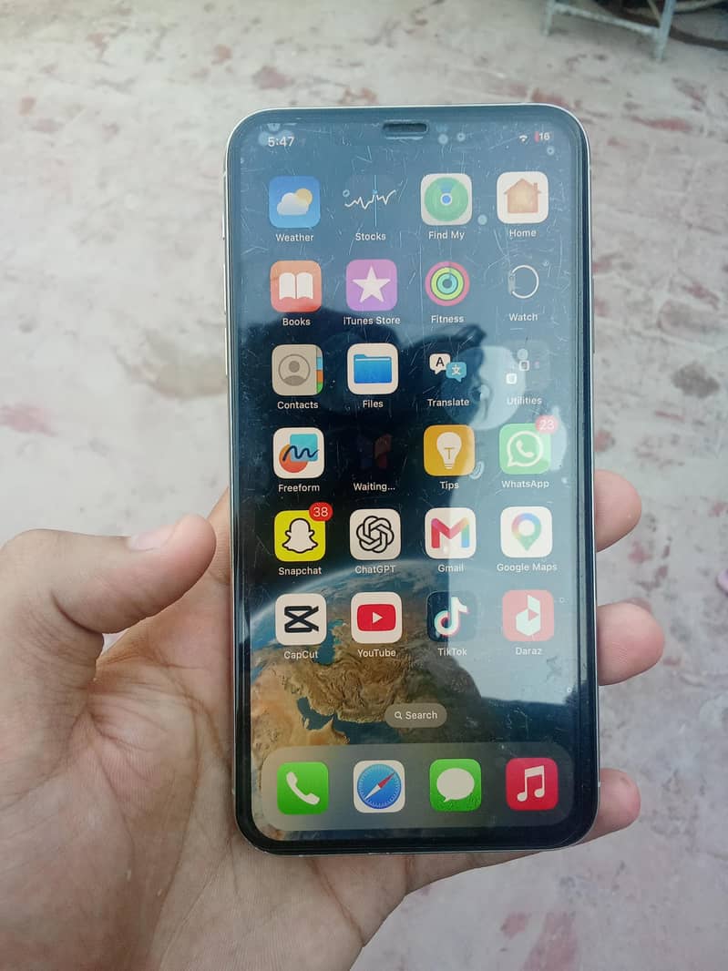 Apple iPhone 11 Pro Max 1