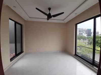 3 Beds 10 Marla Upper Portion for Rent in DHA Phase 6 Block A