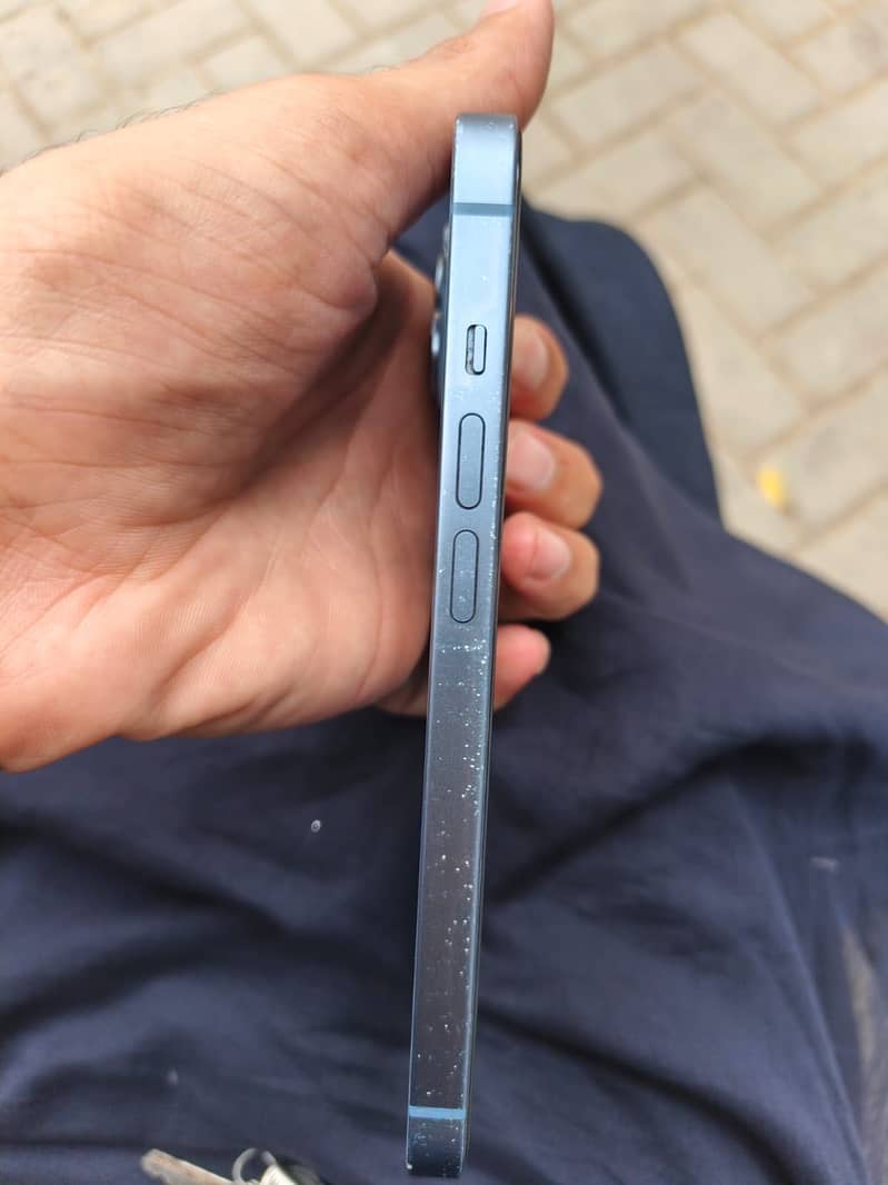 Apple iPhone 14 2