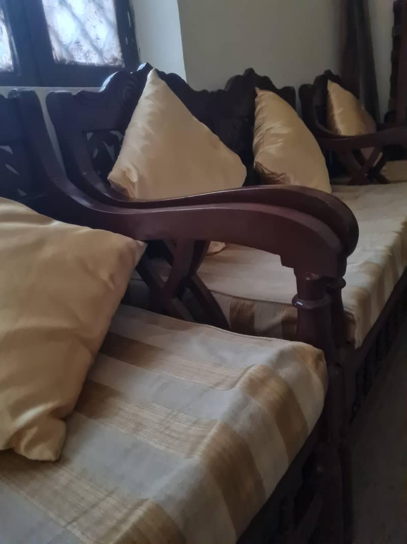 sofa set 1