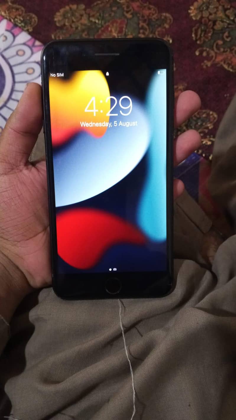 Apple iPhone 7 Plus 1