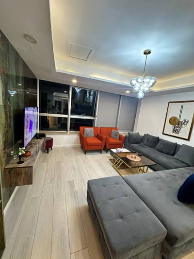 2 BHK luxury apartment available on daily and weekly basis