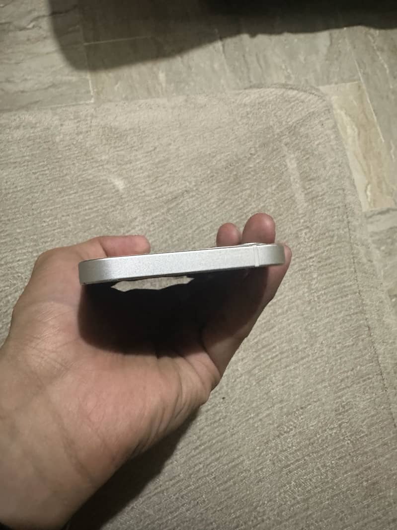 Apple iPhone 12 5