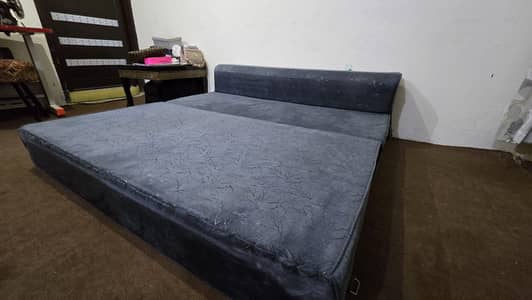 very good condition sofa cum bed