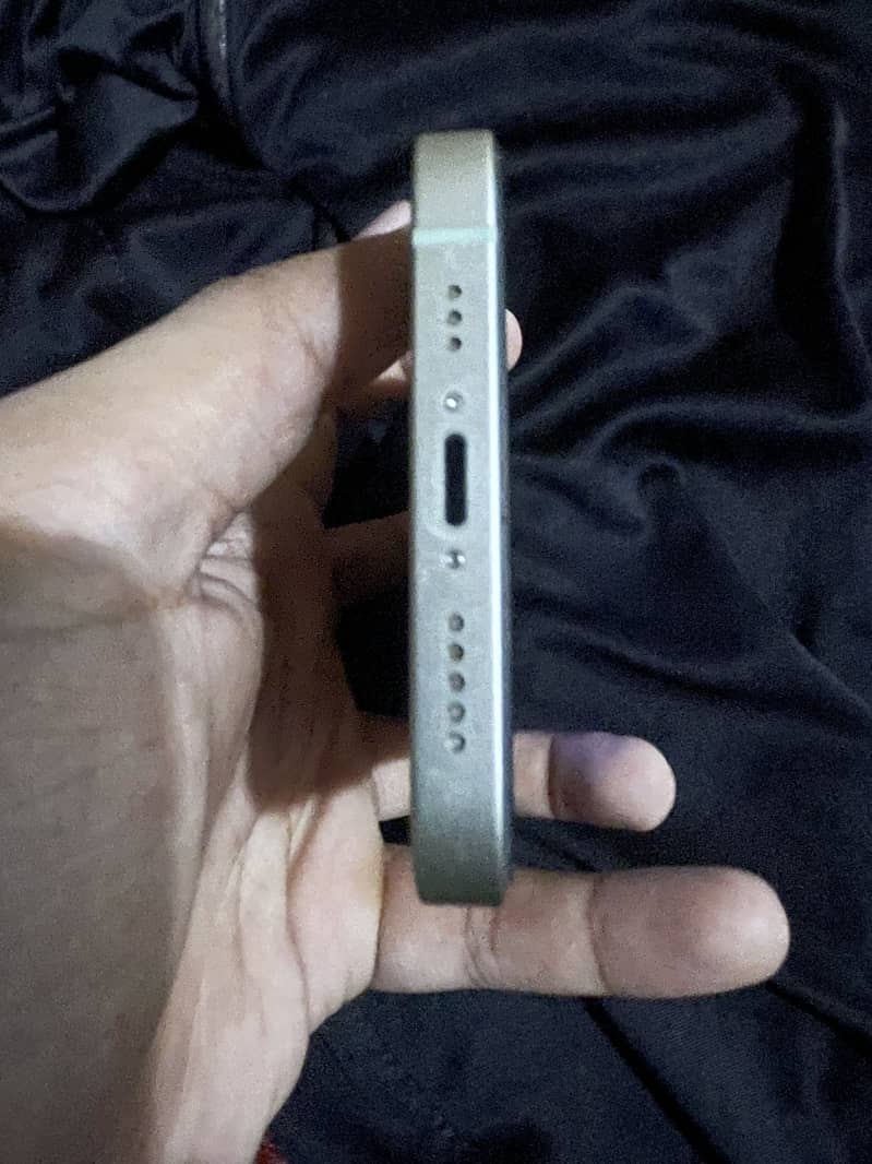 Apple iPhone 12 2