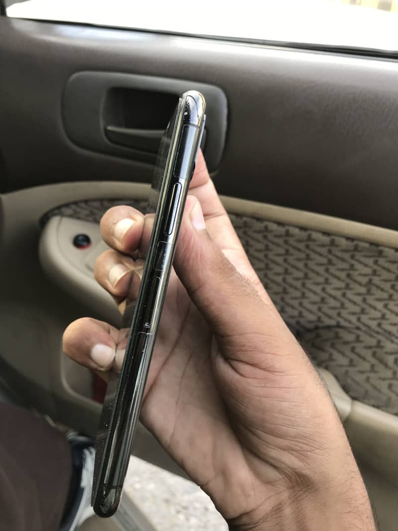 Apple iPhone X 2