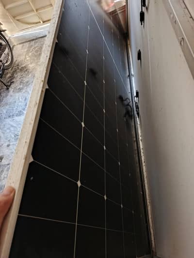 2 Solar Panels 585W With Stand | High Efficiency Solar Plates For Sale
