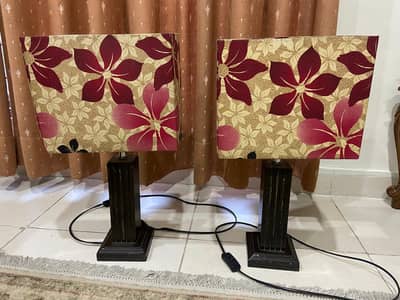 Elegant Decorative Wooden Table Lamps – Matching Pair – Excellent Cond