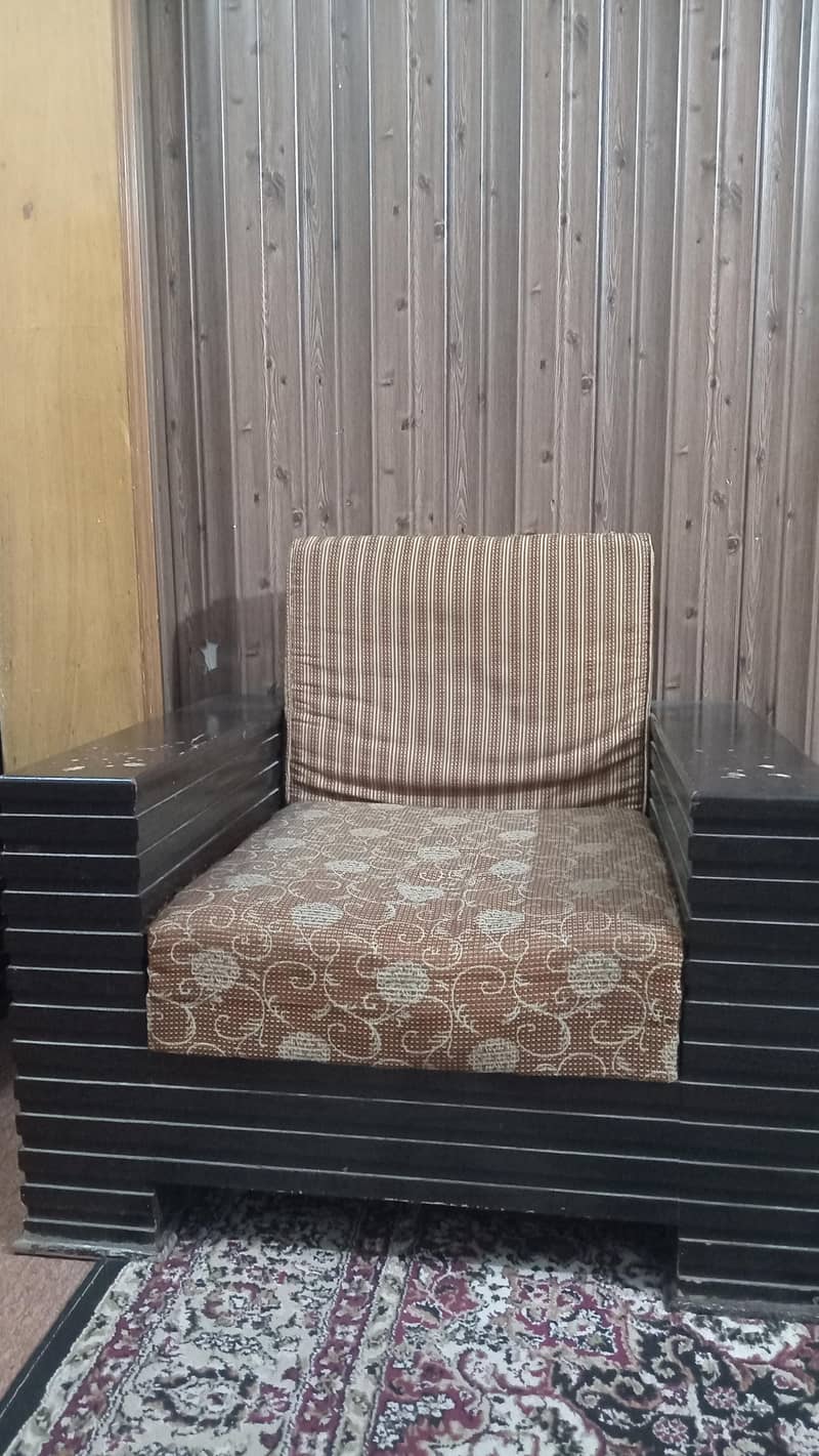 sofa urgent sale 1