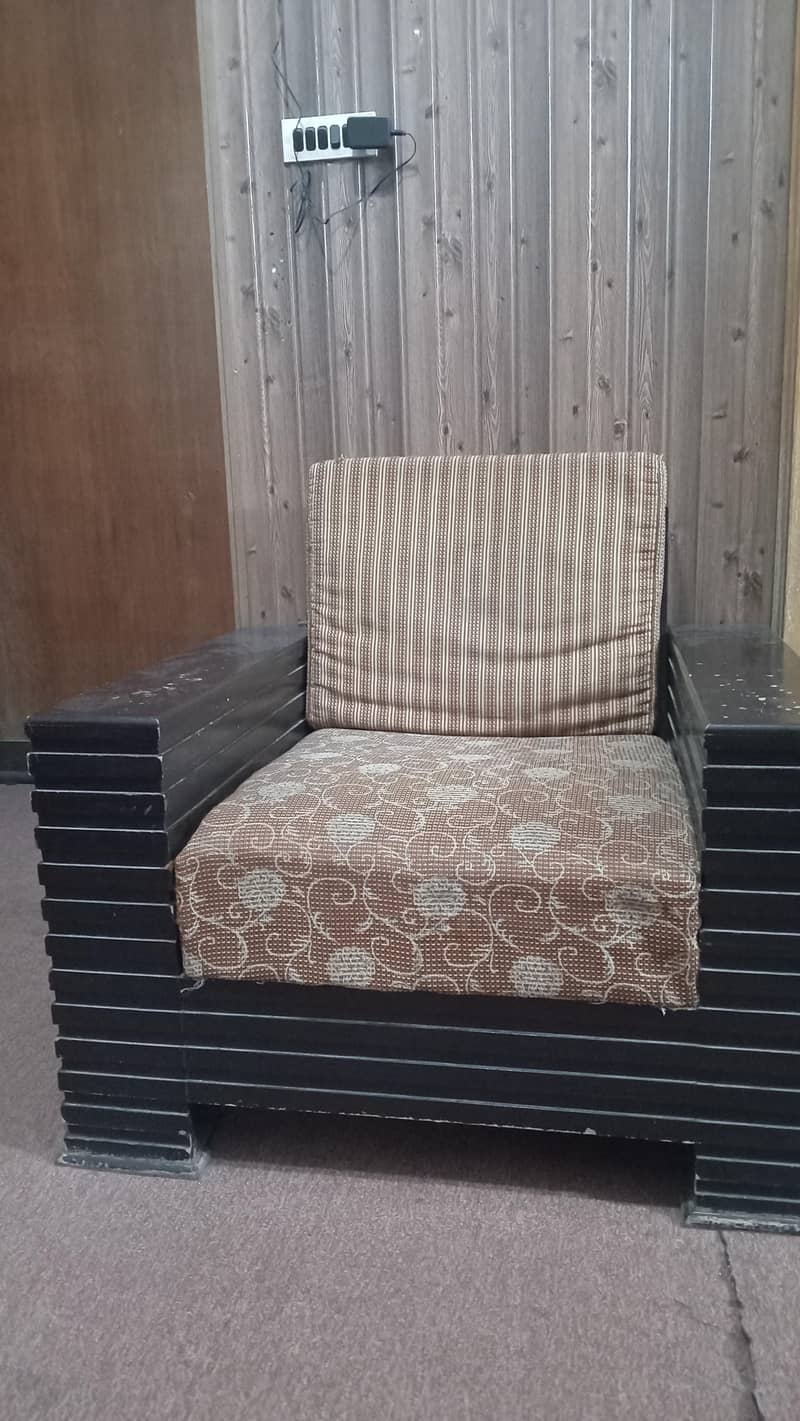 sofa urgent sale 2
