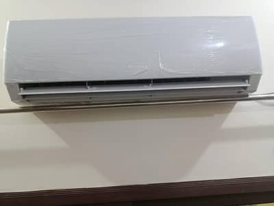 Gree split ac 1.5 ton