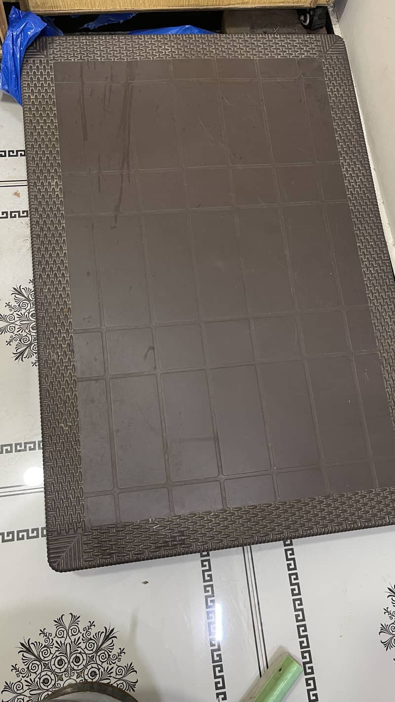 Folding Table 0