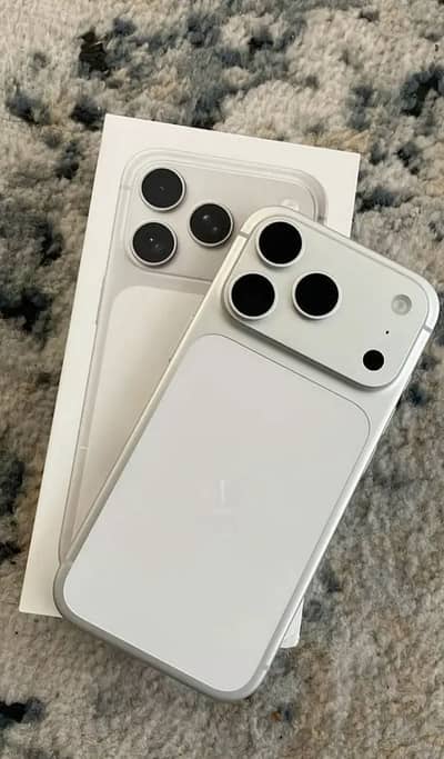 Apple iPhone 17 Pro 256gb factory unlocked full box 10/10 warranty 9M
