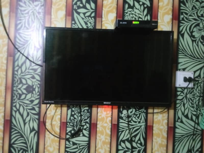 LED TV 1