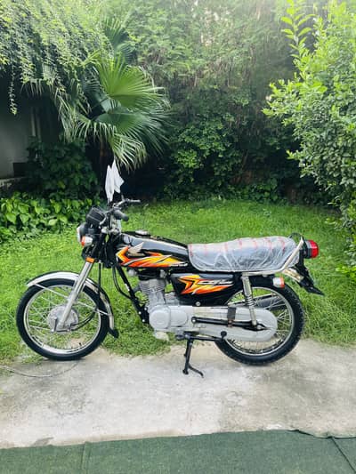 Honda CG 125 2021 model brand new 10/10 condition best for 2022 23