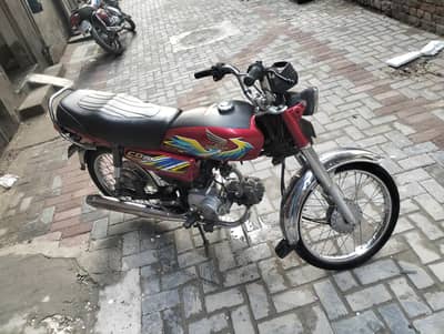 Honda CD70 2021 model bike