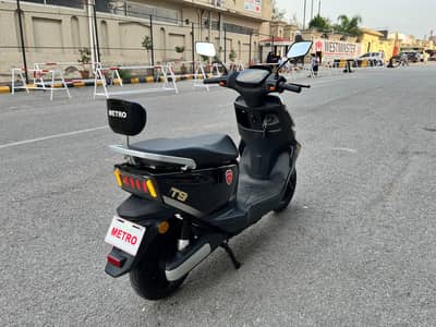 Metro T9 Sport Electric Scooter | Graphene Battery | 4 Months Used