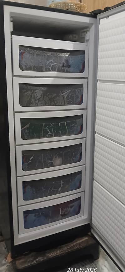 Dawlance verticle freezer gd 1035