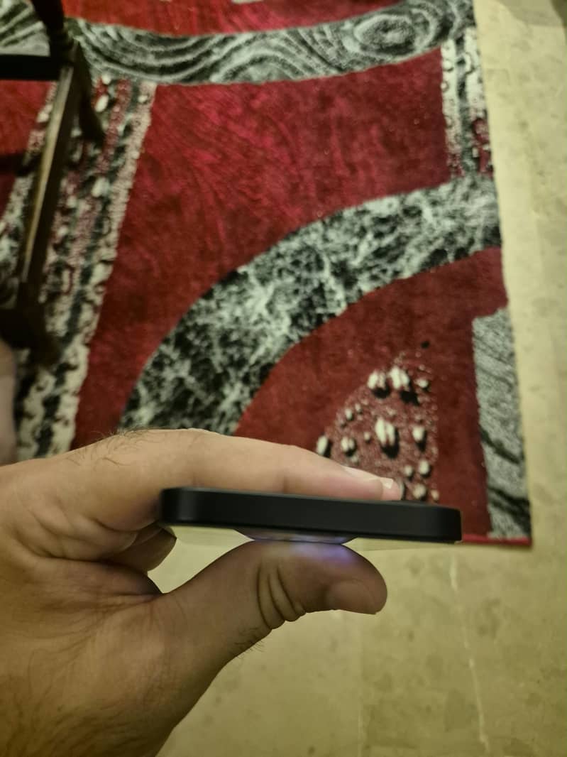 Apple iPhone 12 3