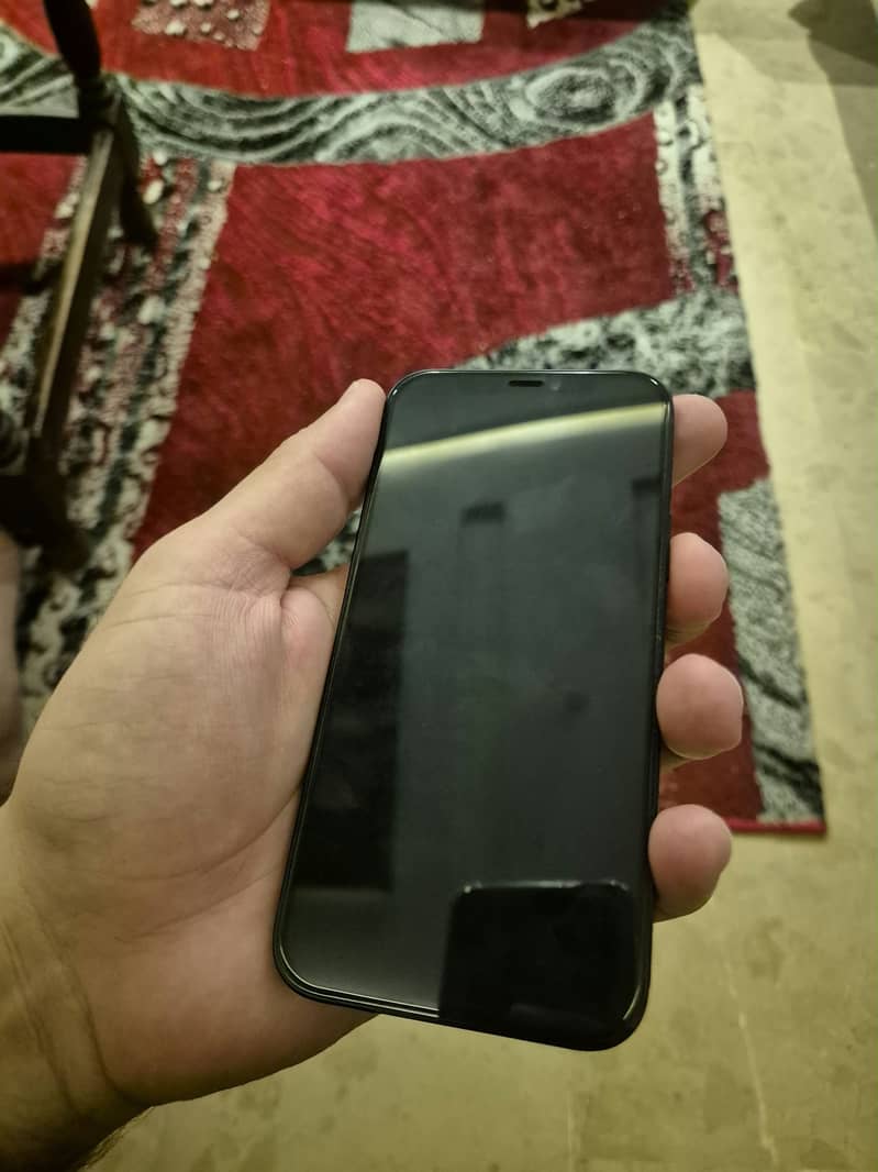 Apple iPhone 12 6