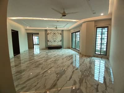 4 Bed Brand New Apartment for rent