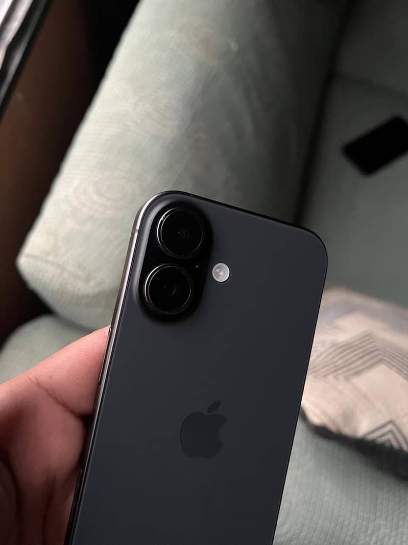 iPhone 17 2