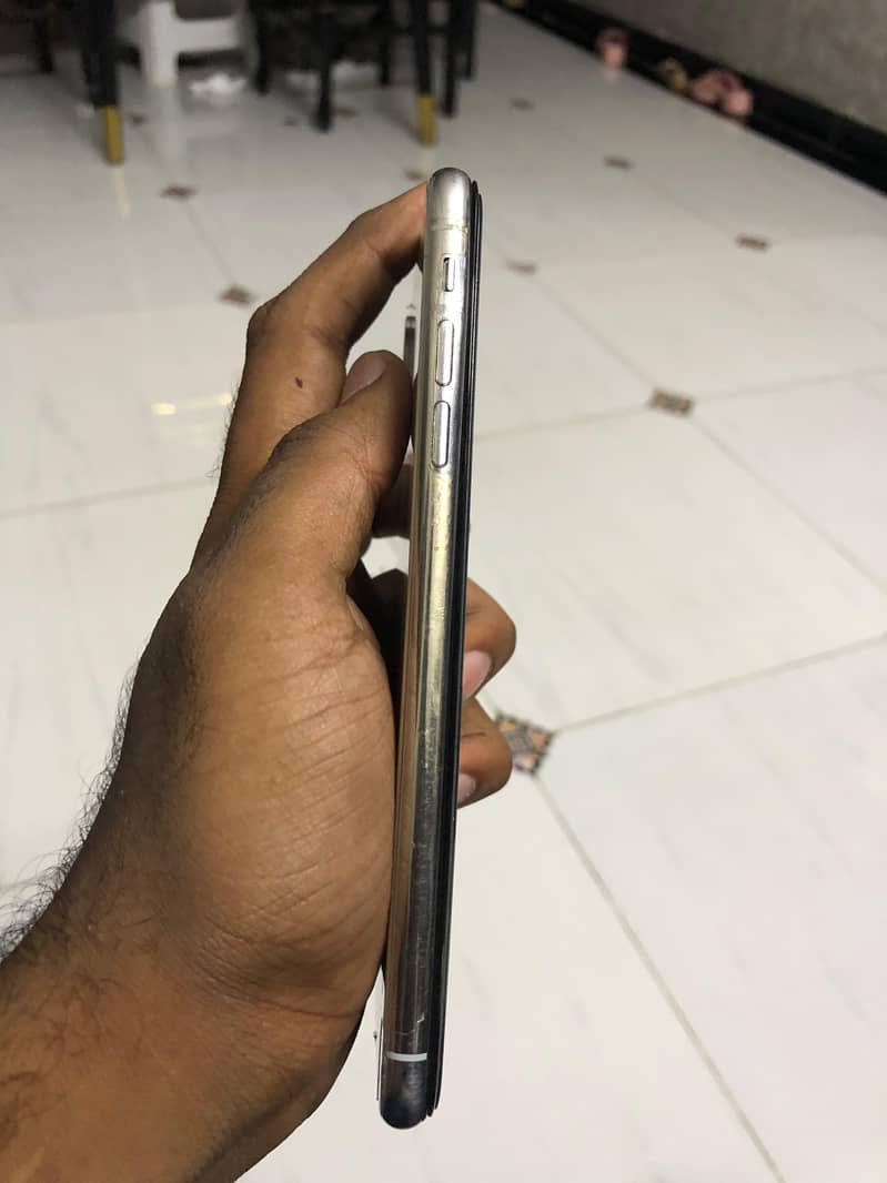 IPhone XS Max 6