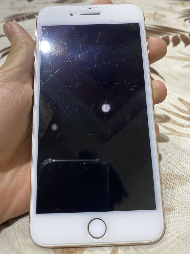 Apple iPhone 8 Plus 2