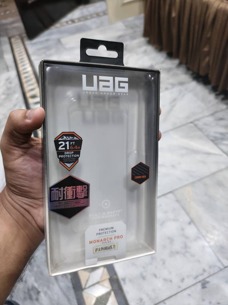 14 pro max uag case 10