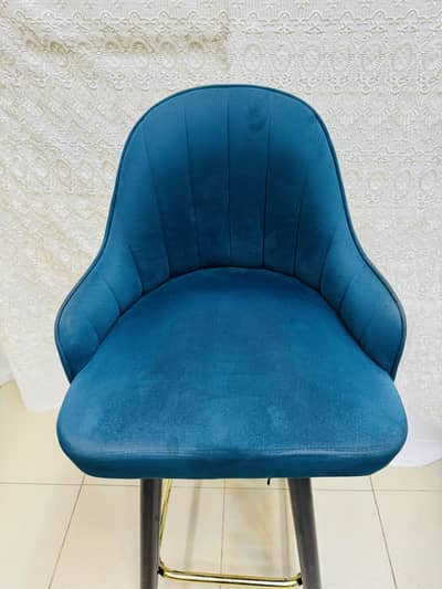Total 16 chairs available