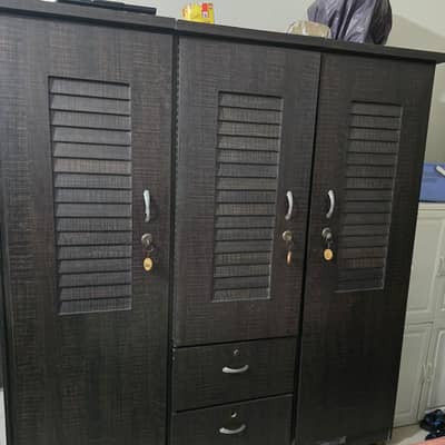 3 portion almirah for sale in good condition