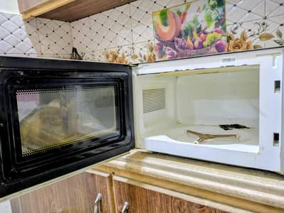 Dawlance Microwave Oven