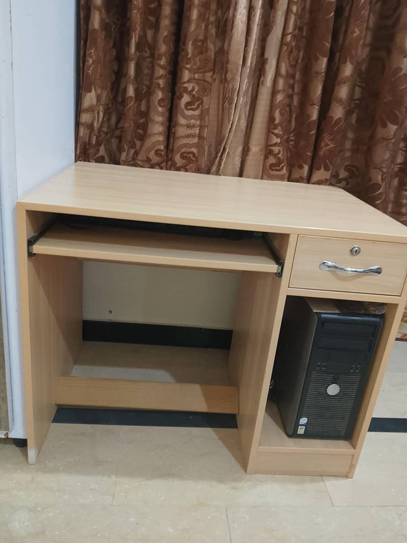 computer table 0