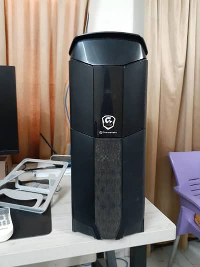 Thermaltake Versa N26 ATX Full Tower Gaming Case