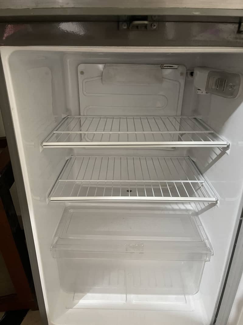 Refrigerator 1