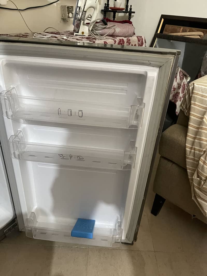 Refrigerator 7