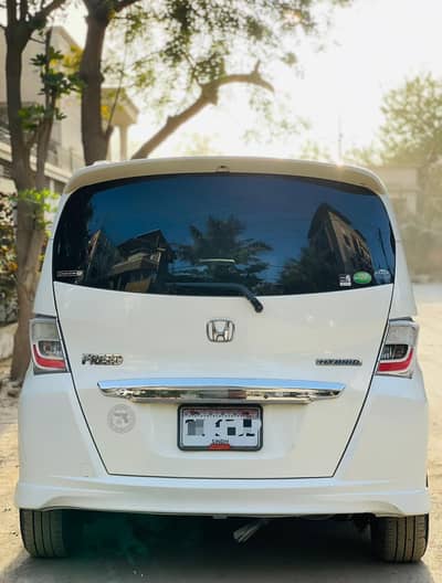 Honda Freed 2012