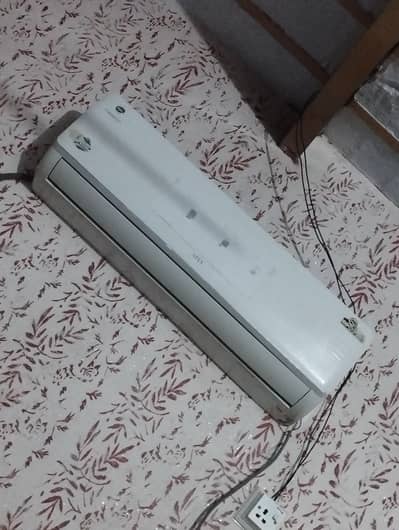 PEL 1.5 TON AC for sale Good Working condition