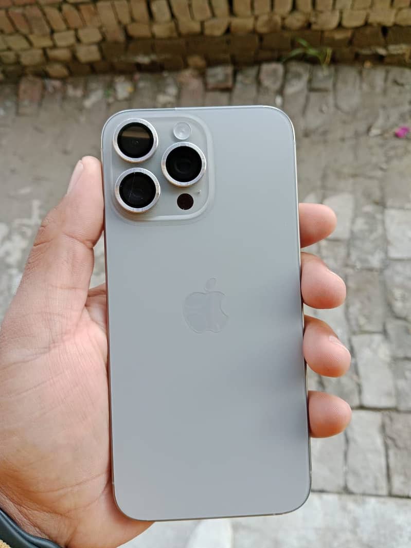 Iphone 15 pro max 0