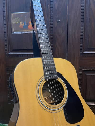 Original yamaha F310 semi acoustic jumbo size COD available