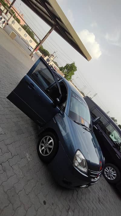Suzuki Liana