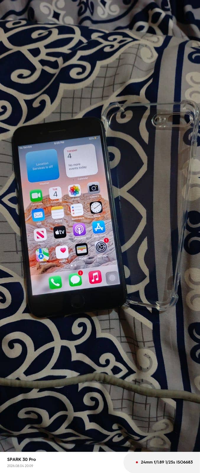 Apple iPhone 7 Plus 0